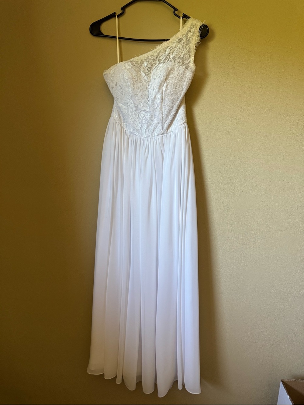 One-Shoulder White Lace & Chiffon Maxi Dress